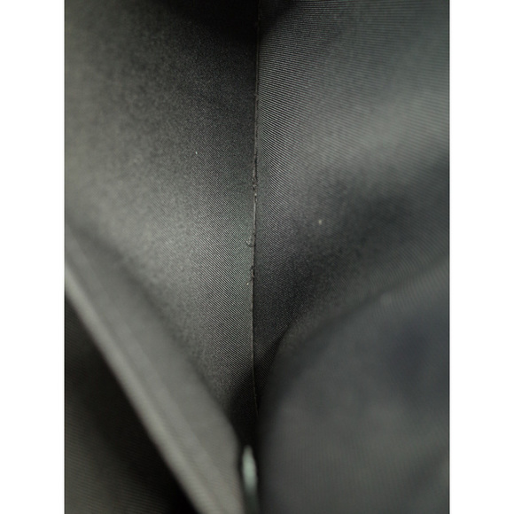 Louis Vuitton Eclipse District MM NM Shoulder Bag Black - Picture 8 of 9